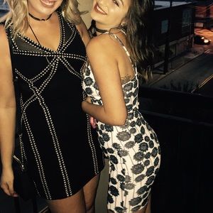 Fabrik Black Body Con